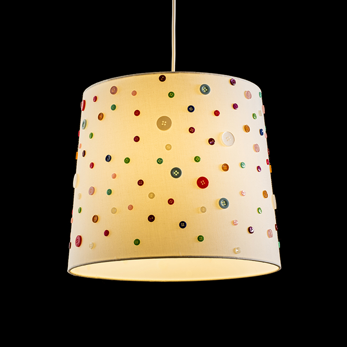 Abajur decorativ cu butoane colorate potrivit pentru suspensie sau pentru bază de suport, DELISA 35/30 alb nasturi max. 28W