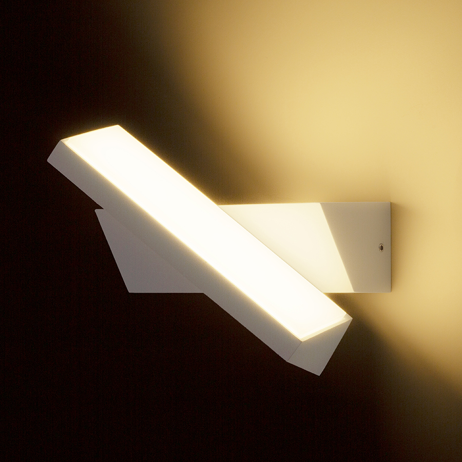 Aplica de exterior din aluminiu cu sursă de lumină LED încorporată care poate fi rotită pentru, TWIST de perete alb 230V 12W IP65 3000K