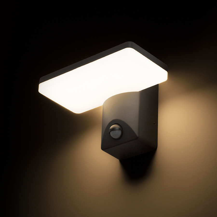 Aplica LED de exterior din aluminiu turnat sub presiune cu senzor incorporat care poate fi, RINA PIR de perete antracit 230V 12W IP65 3000K