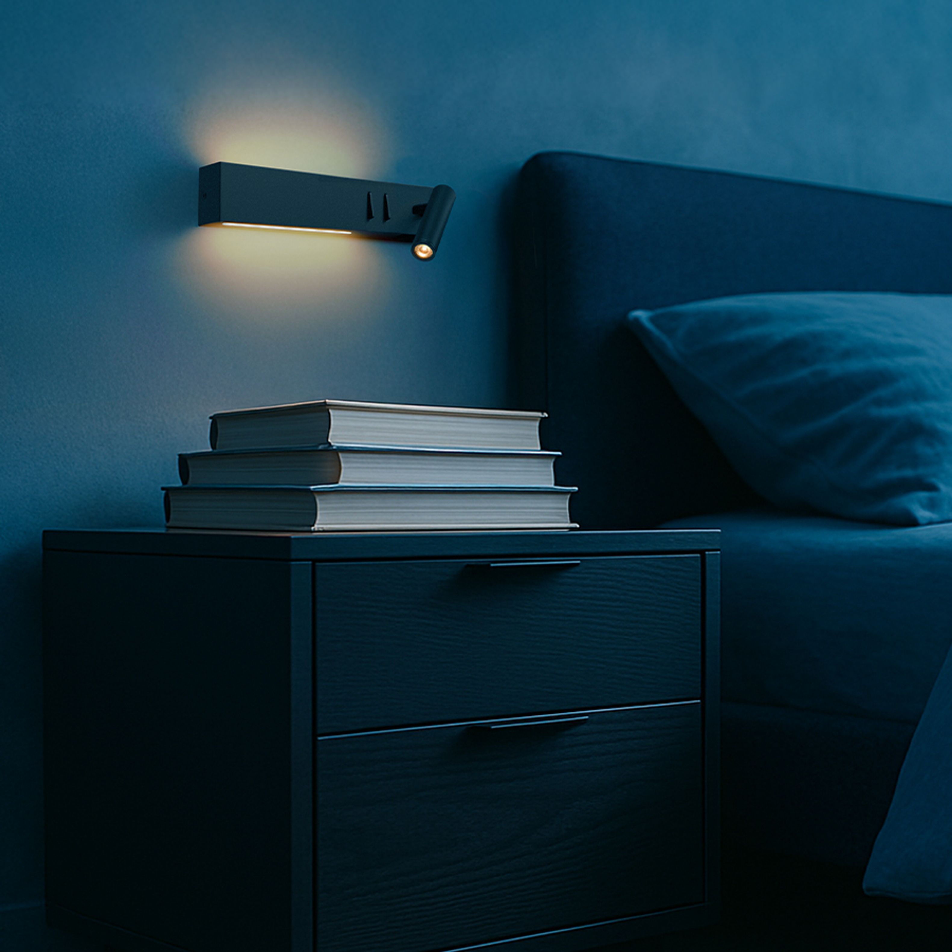 Lumina LED montata pe perete, cu un spot reglabil si iluminare indirecta SUS/JOS, ODEON perete cu din spate negru 230V 8+3W 30° 3000K
