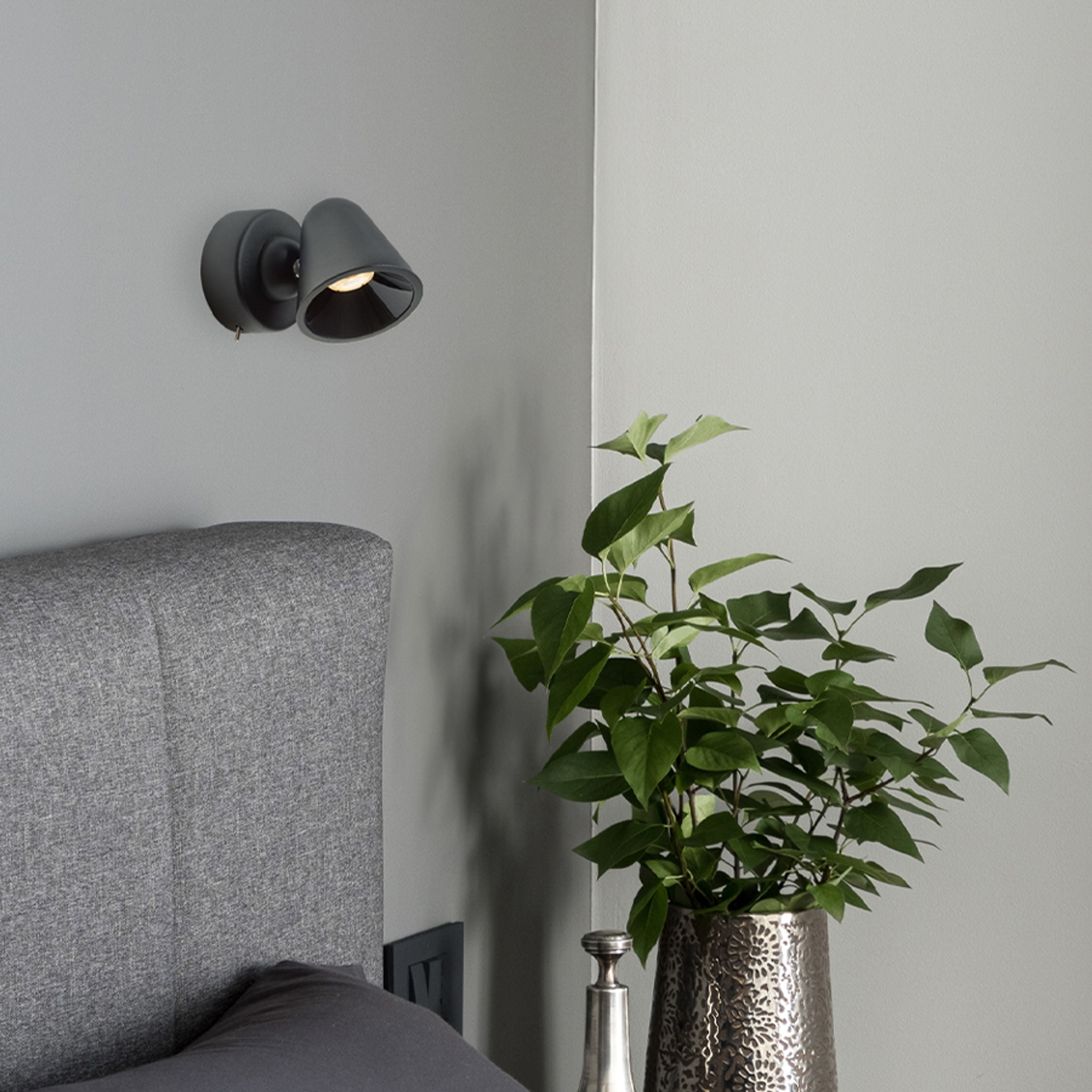 Lumina LED elegantă cu comutator, STIG de perete negru 230V 5.6W 34° 3000K