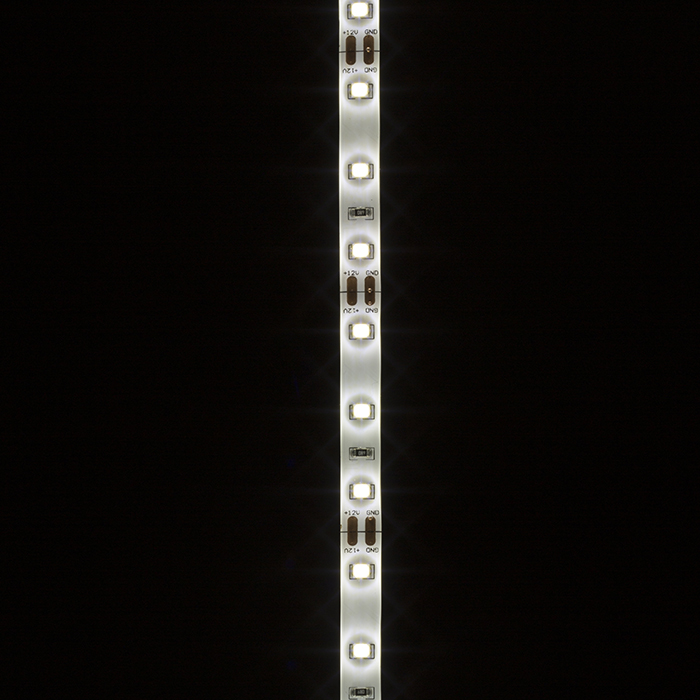 Bandă LED pentru iluminare decorativa de mediu umed, LED STRIP IP54 5m 12V= LED 60W IP54 4000K