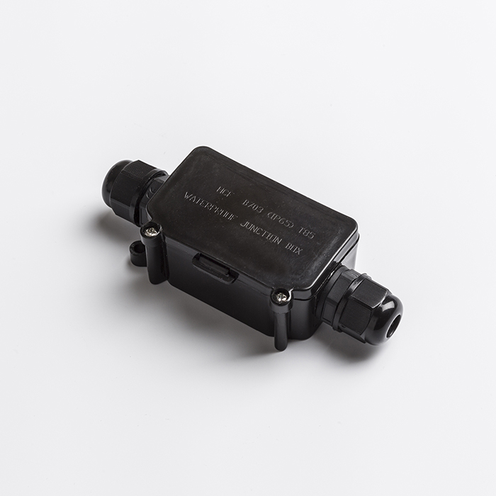 Conector de cablu potrivit pentru folosire exterioara.Potrivit pentru cablu 3x1,5, IP-BOX 230V IP65 exterior