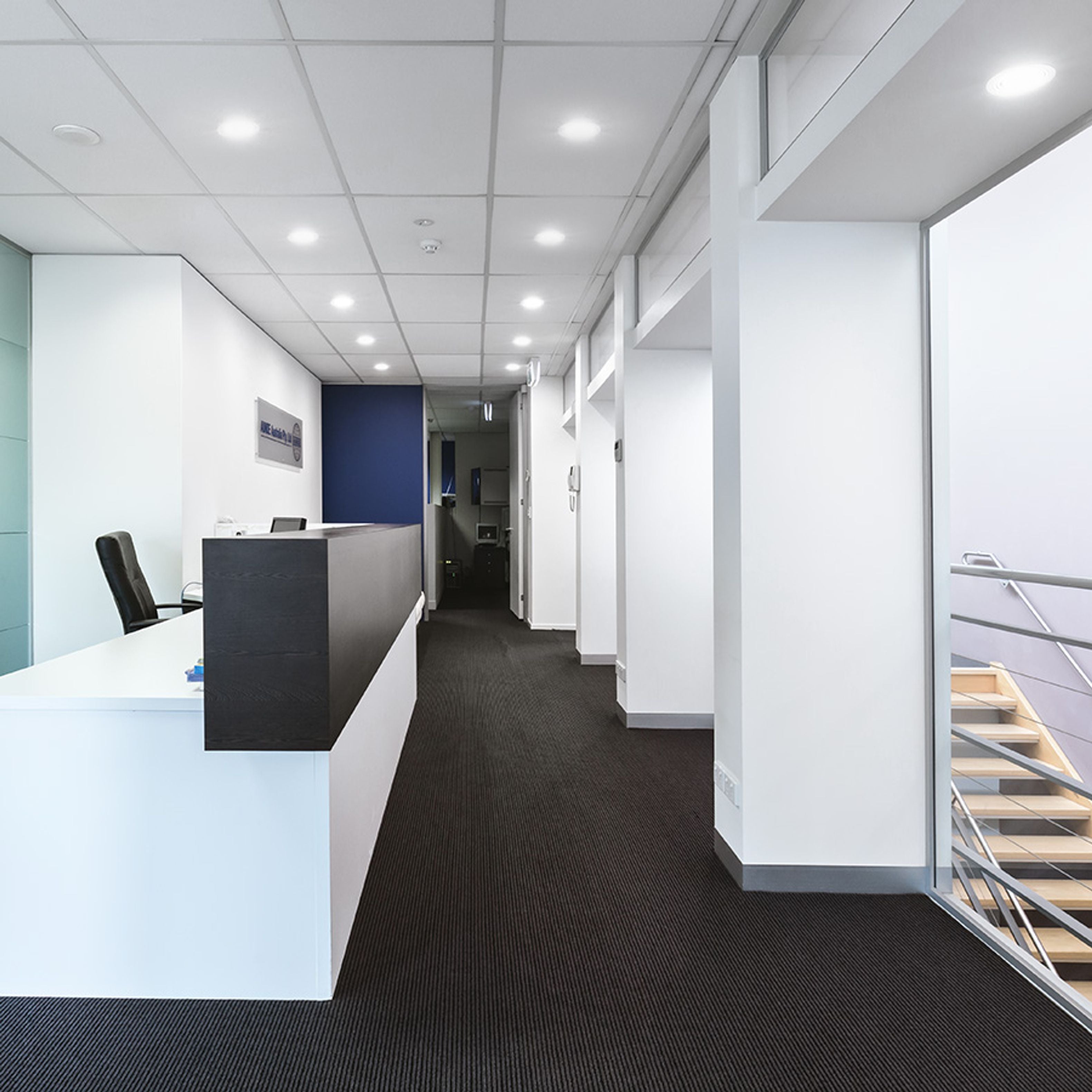 Corp de iluminat circular încastrat din aluminiu suprafață naturală două versiuni de lăcuit cu, PASADENA G53 R I alb 230V LED 15W
