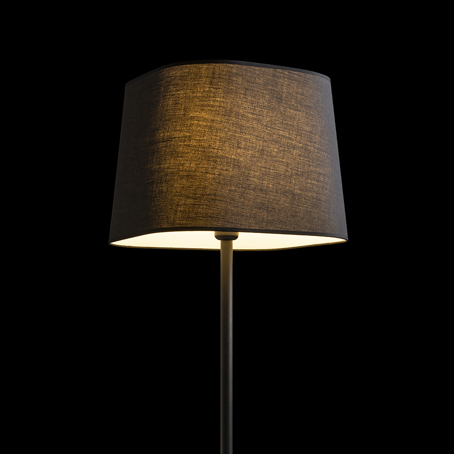 Lampă de podea cu o umbră textilă unghiulară și bază metalică, PERTH negru/negru 230V LED E27 15W