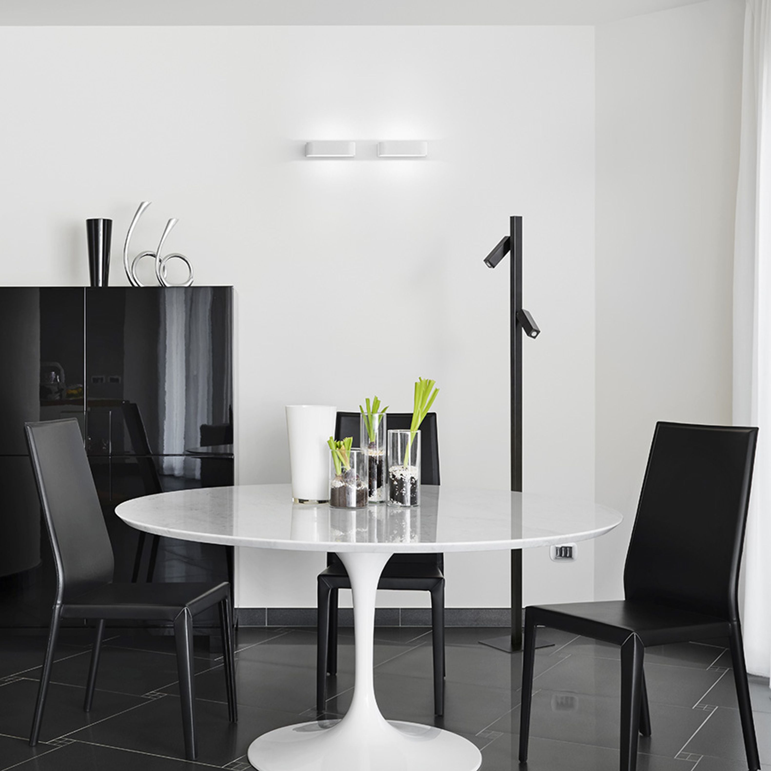 Lampă de podea în design pătrat cu două LED reflectoare reglabile, FADO negru 230V 2x3W 45° 3000K