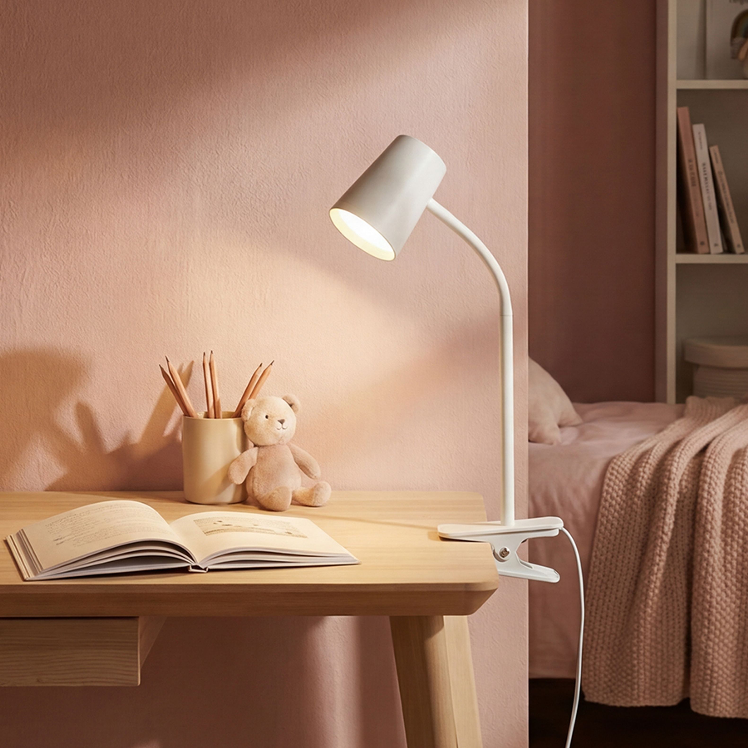 O lampă LED cu clips, cu gât de gâscă si brat flexibil, VERINA DIMM pe clip alb 230V 4.5W 100° 3000K