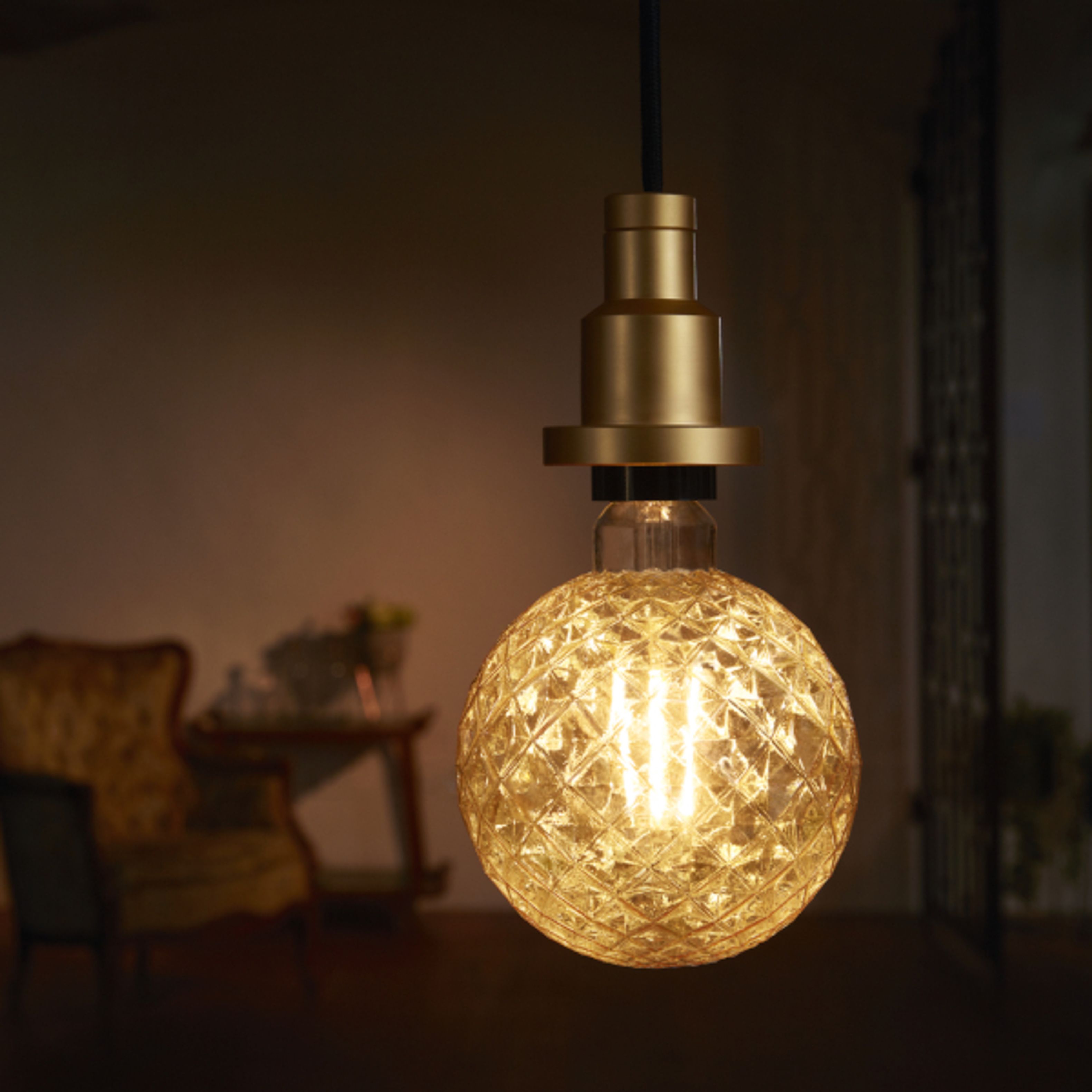 LED bec Globe cu culoare specifica de sticla, OSRAM Vintage Globe 125 DECO chihlimbar 230V E27 EQ40 2500K