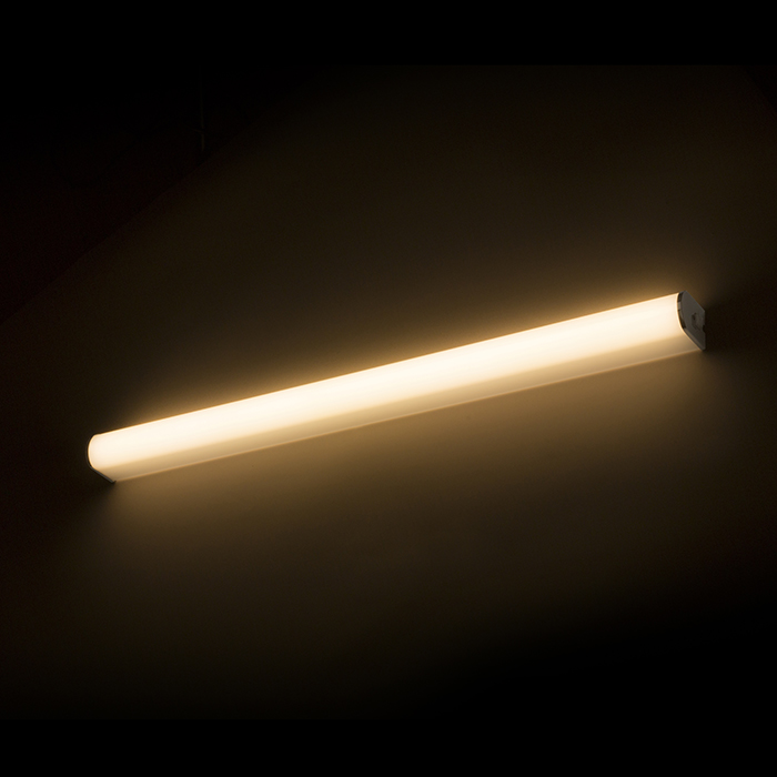 Lumină liniară cu LED integrat potrivită în medii umede, CORAZON 90 crom 230V 20W IP44 3000K