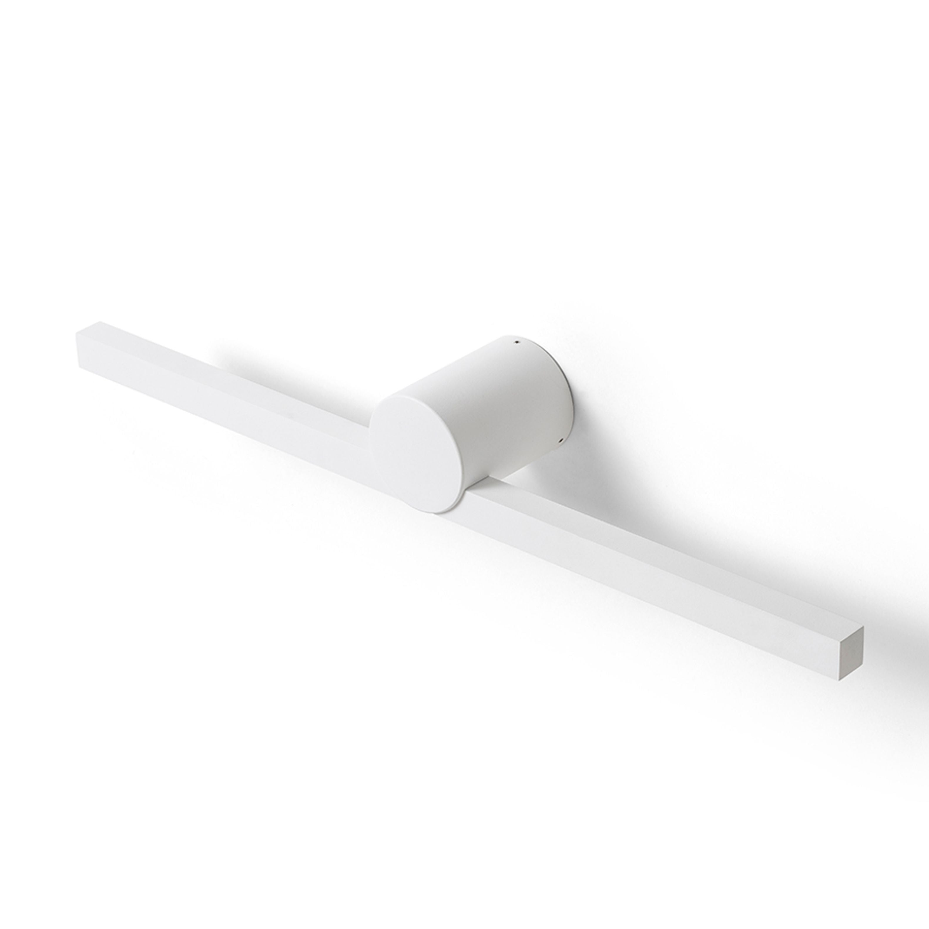 Lumină liniară LED potrivită deasupra oglinzilor care strălucește în jos, LUISA 60 de perete alb 230V 12W IP54 3000K