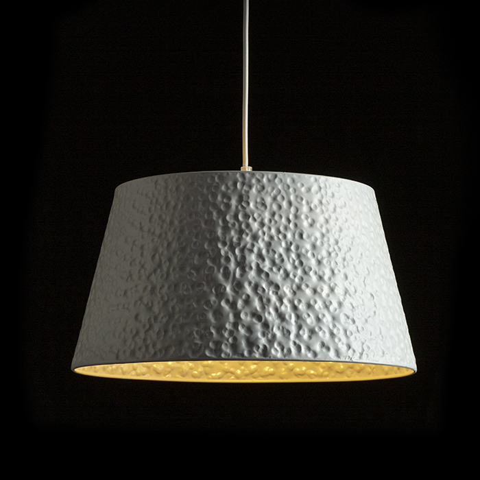 Lumină metalică agăţată cu decor sfărâmat, BUCKY 40 suspendat alb/gri metal 230V LED E27 15W
