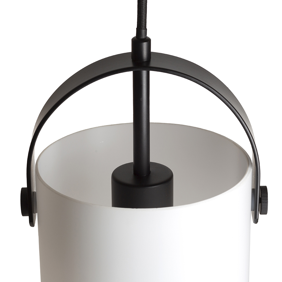 Pandantiv decorativ cu nuanța cilindrică din sticla de culoare opal, detalii metalice lacuite si, JULIETTA 31 suspendat sticlă opal/negru 230V LED E27 15W