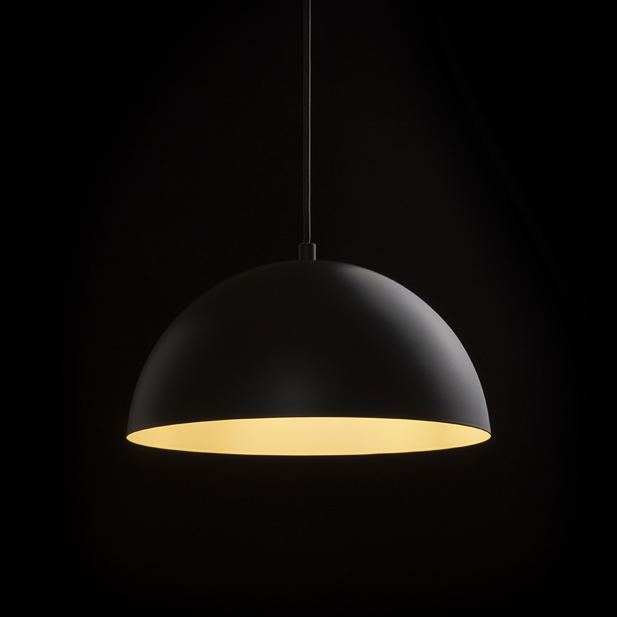 Pandantiv cu abajur metalic, disponibil in diverse culori cu soclu pentru surse de iluminat E27, GLADYS 30 suspendat negru/alb 230V LED 15W