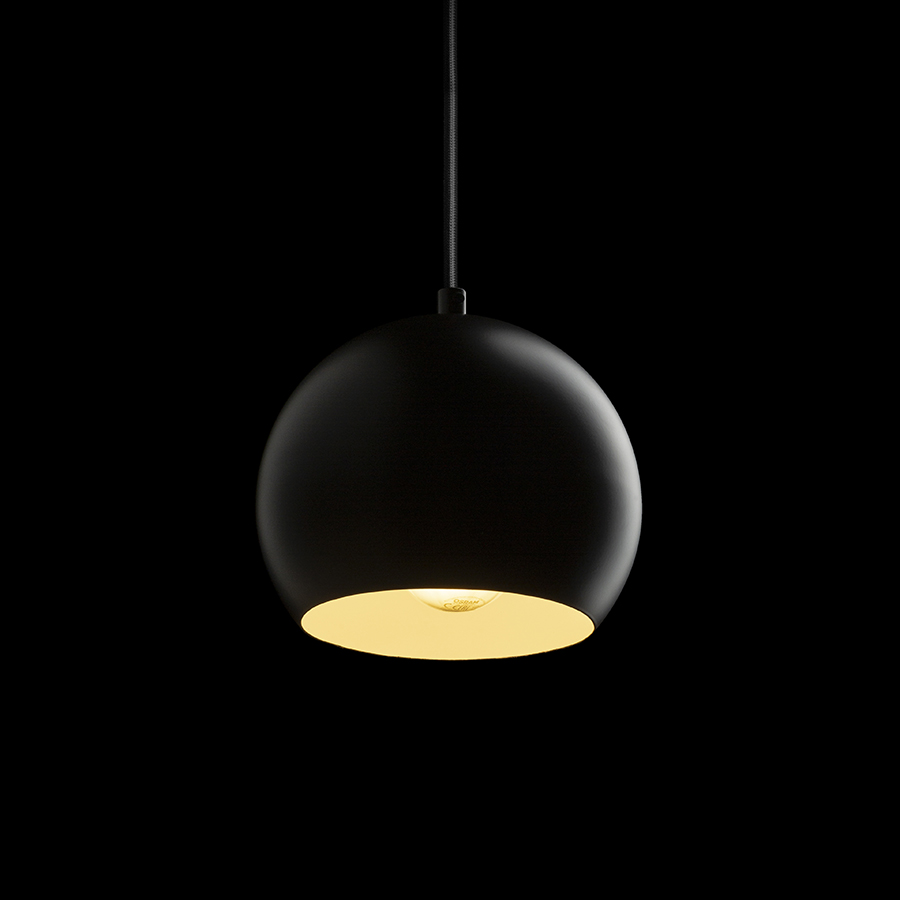 Pandantiv rotund din metal pentru utilizare cu o sursa de lumină E27 adecvată, AGNETA suspendat negru 230V LED 11W