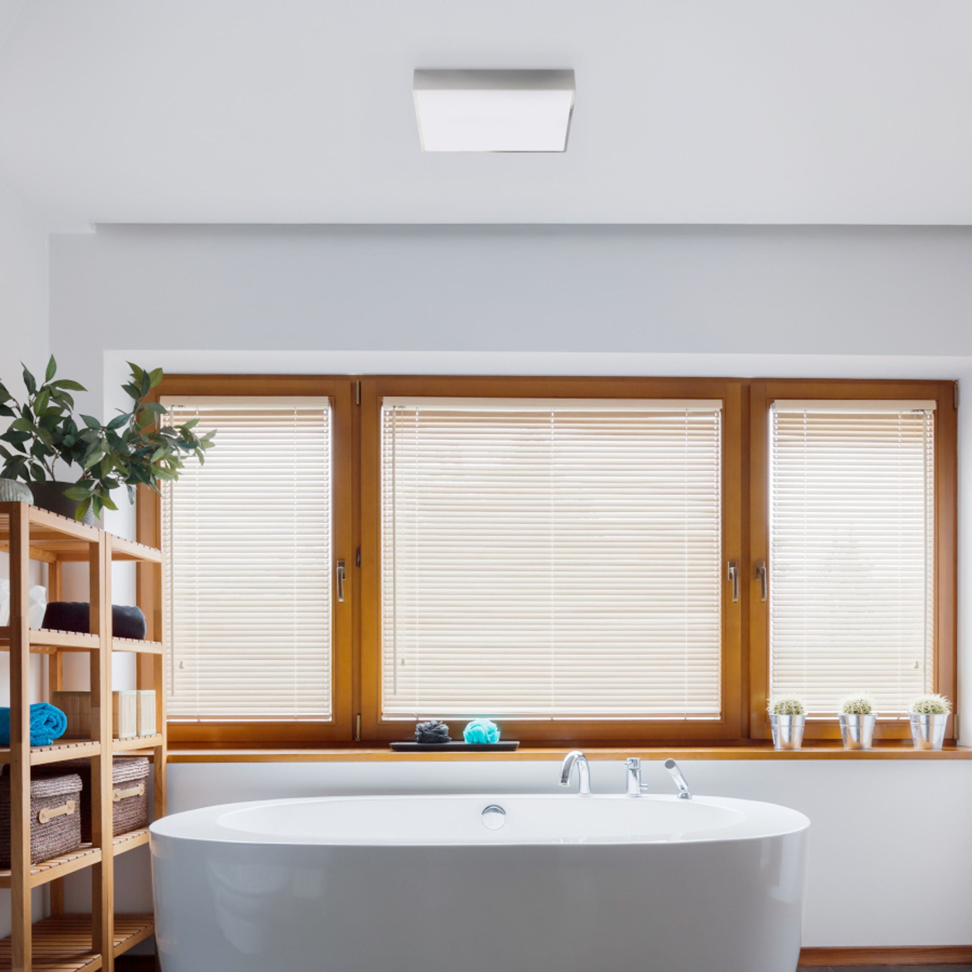 Plafonieră cu LED pătrată potrivită pentru zonele umede, MERANO LED 35 de tavan crom/acrilică mată 230V 24W IP44 3000K