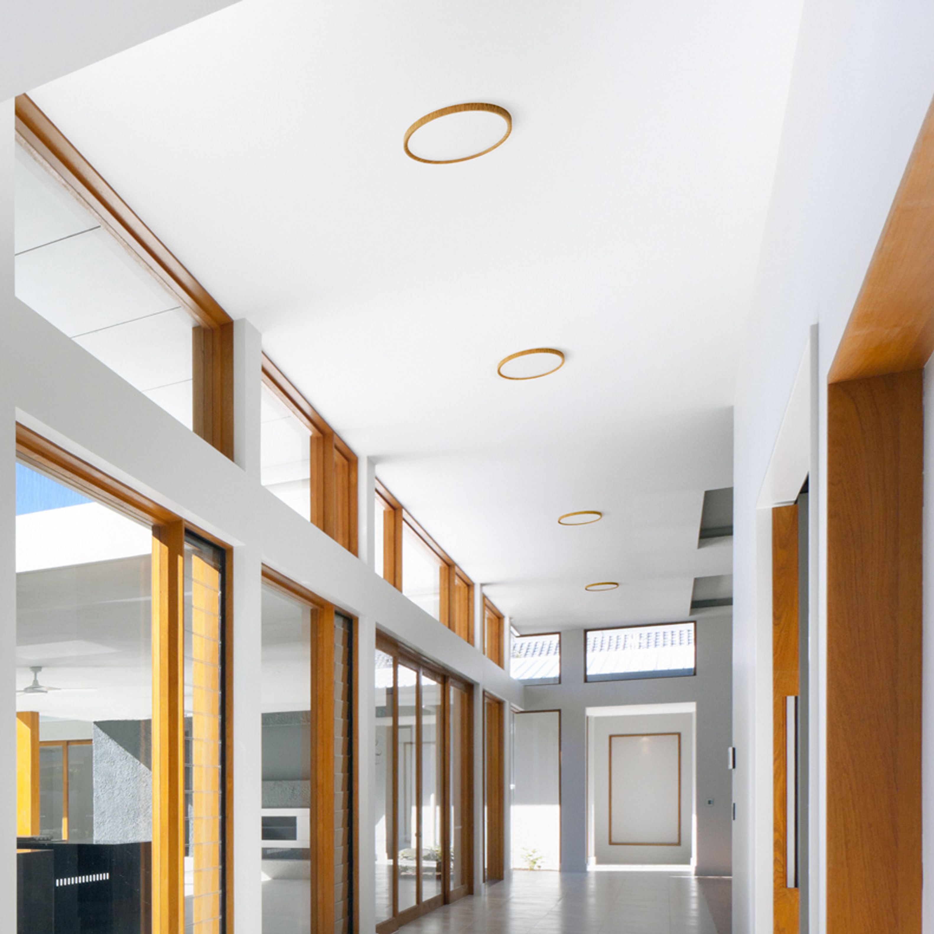 Lampa LED foarte subțire din plastic, montată pe suprafață, cu temperatura de culoare reglabila, LANA 40 montat pe suprafață decor fag/plastic 230V 32W 3000K 4000K 6000K