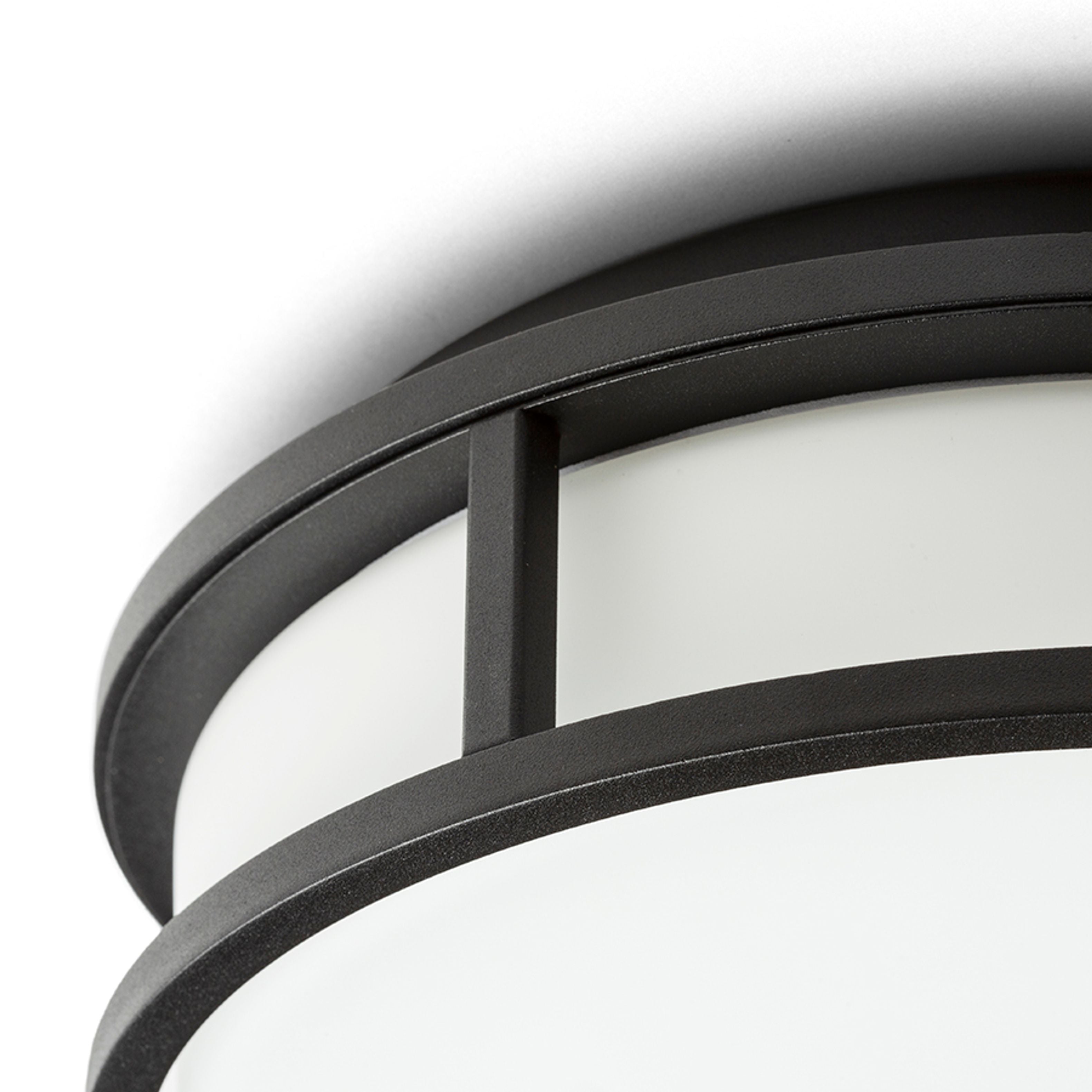 Plafoniera pentru baie cu LED încorporat, un capac plat din sticlă de culoare opal și cadru metalic, GRANDE LED 25 de tavan opal/negru 230V 12W IP44 3000K