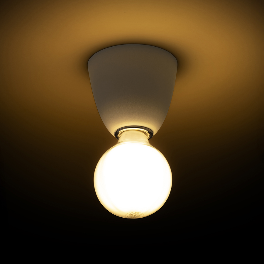 Lumina metalica de tavan sau de perete potrivita pentru surse de lumina LED decorative cu baza E27, REACH de alb 230V 11W