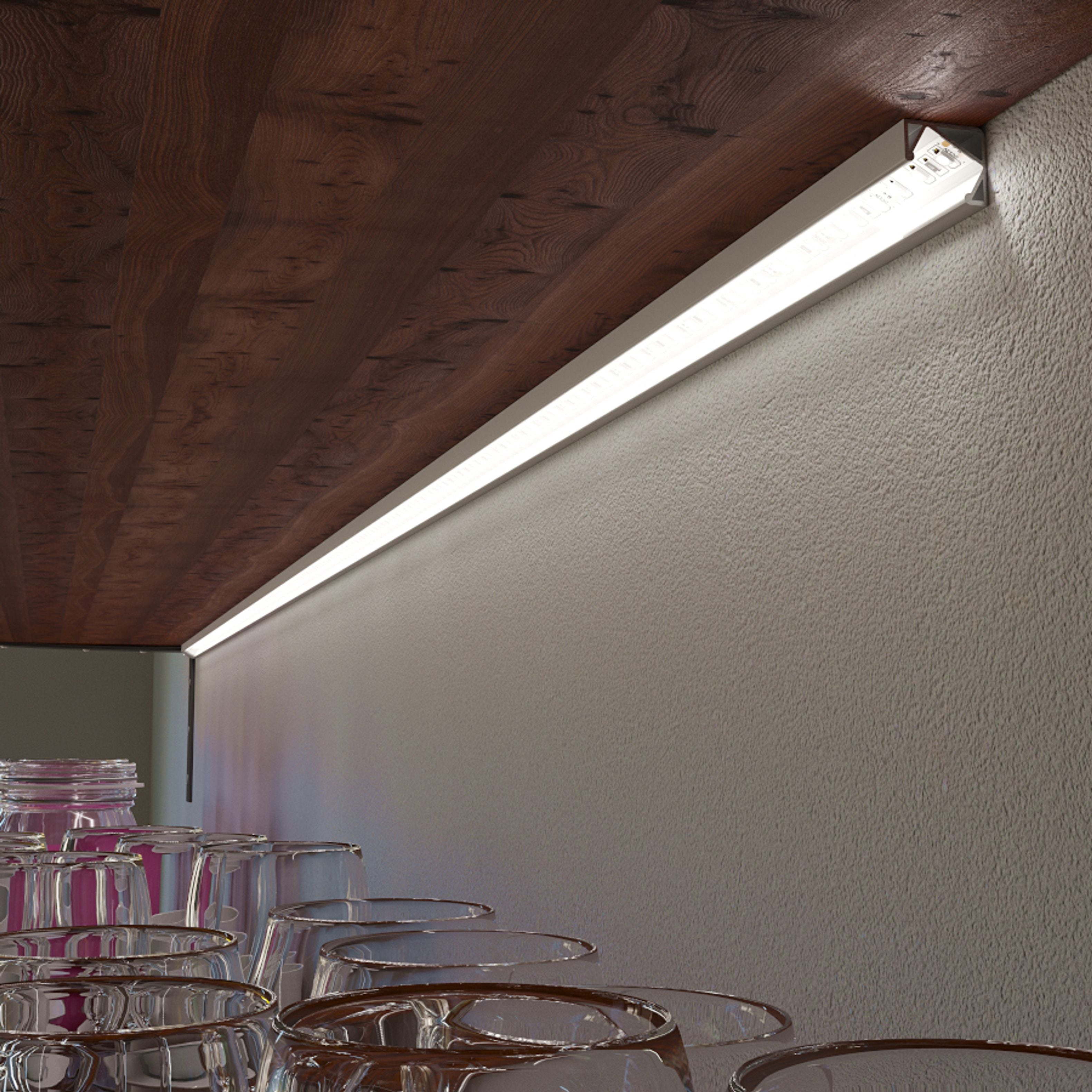 Un profil de aluminiu asimetric de colt pentru pozitionarea unei benzi LED adecvate, LED PROFILE I 30/60 montat pe suprafață 1m anodizat/acrilică mată