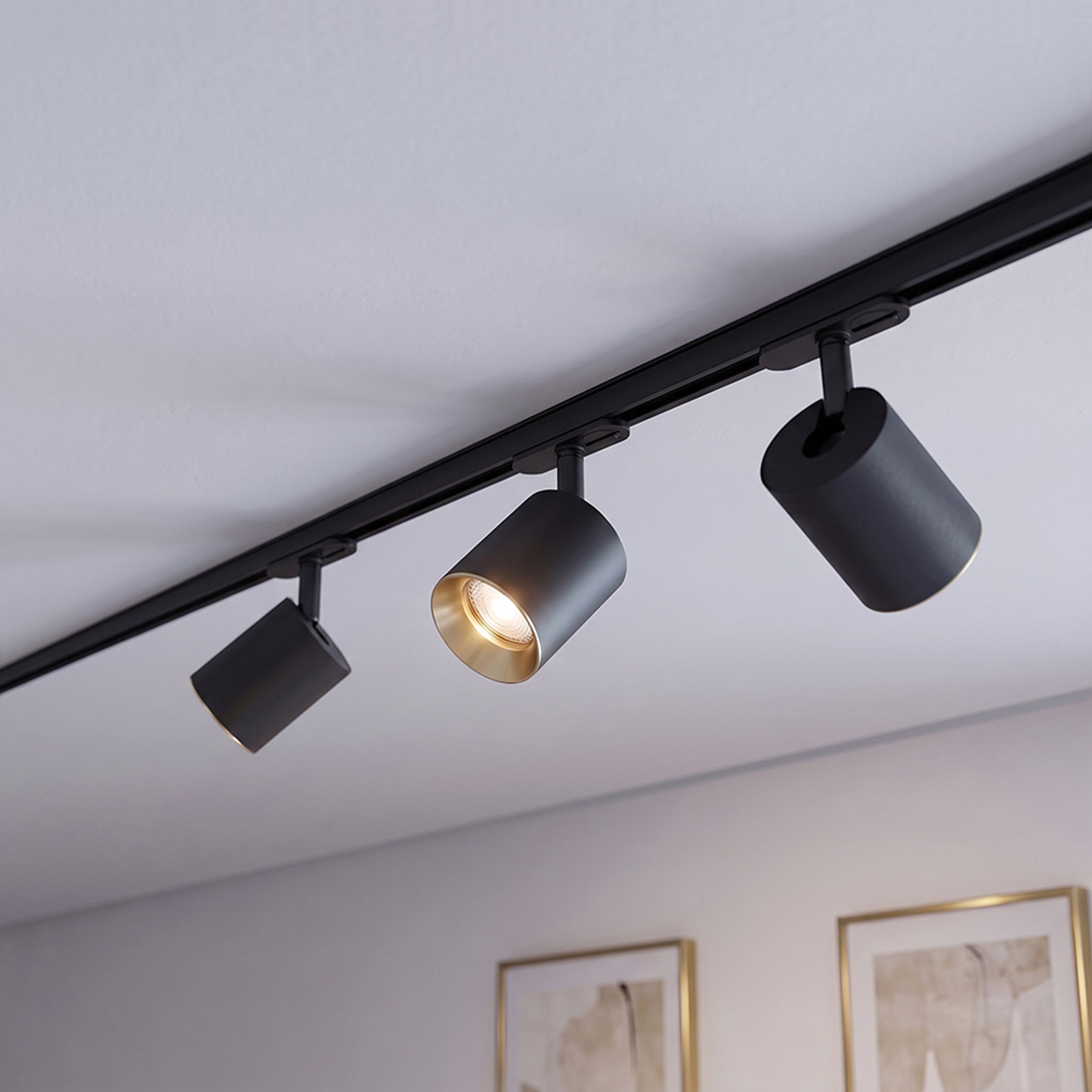Spot cilindric cu soclu GU10 pentru surse de lumina LED, inclusiv o nuanță decorativa din alama, DARIO șină cu 1-circuit negru alamă pieptănat 230V LED 9W