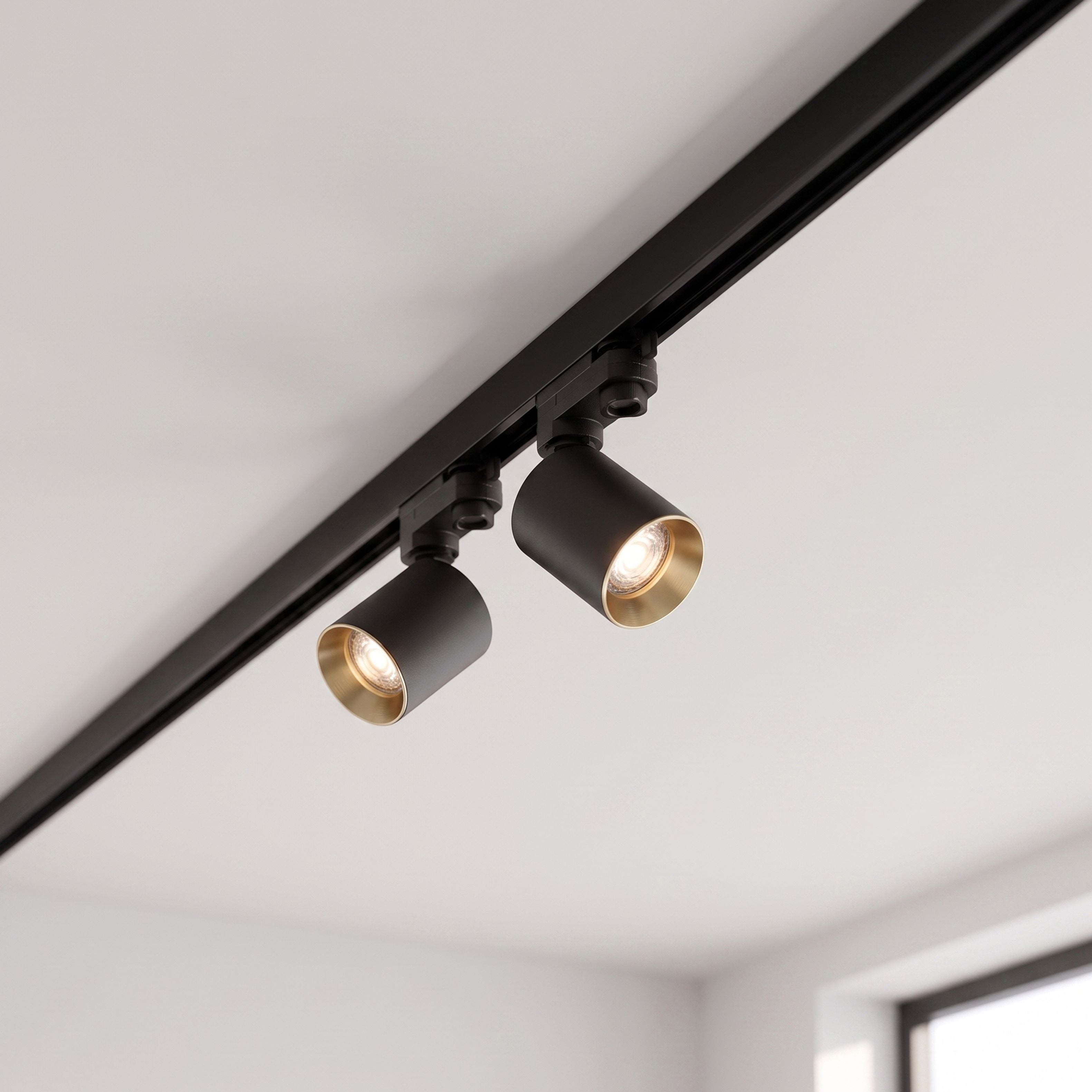 Spot cilindric cu soclu GU10 pentru surse de lumina LED, inclusiv o nuantă decorativa din alama, DARIO șină cu 3-circuite negru alamă pieptănat 230V LED 9W
